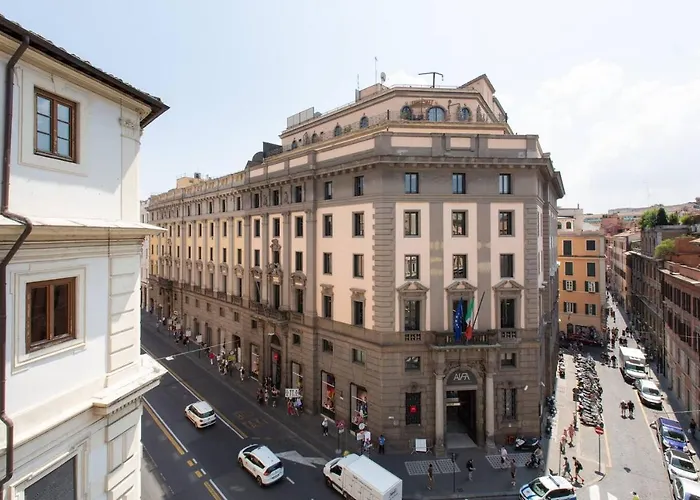 Luxury Trevi Fountain - Your Italian Holidays *